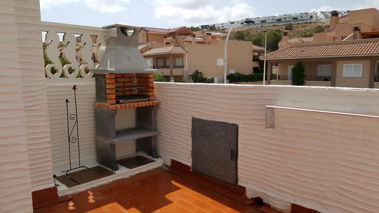 Bonita Casa En Urbanizacion Privada Muy Cerca Del Mar Y De Alicante Gran Alacant Eksteriør billede