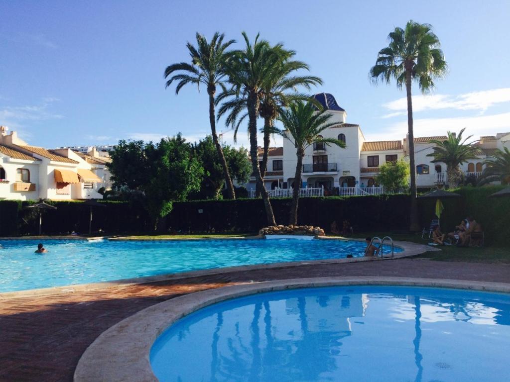 Bonita Casa En Urbanizacion Privada Muy Cerca Del Mar Y De Alicante Gran Alacant Eksteriør billede