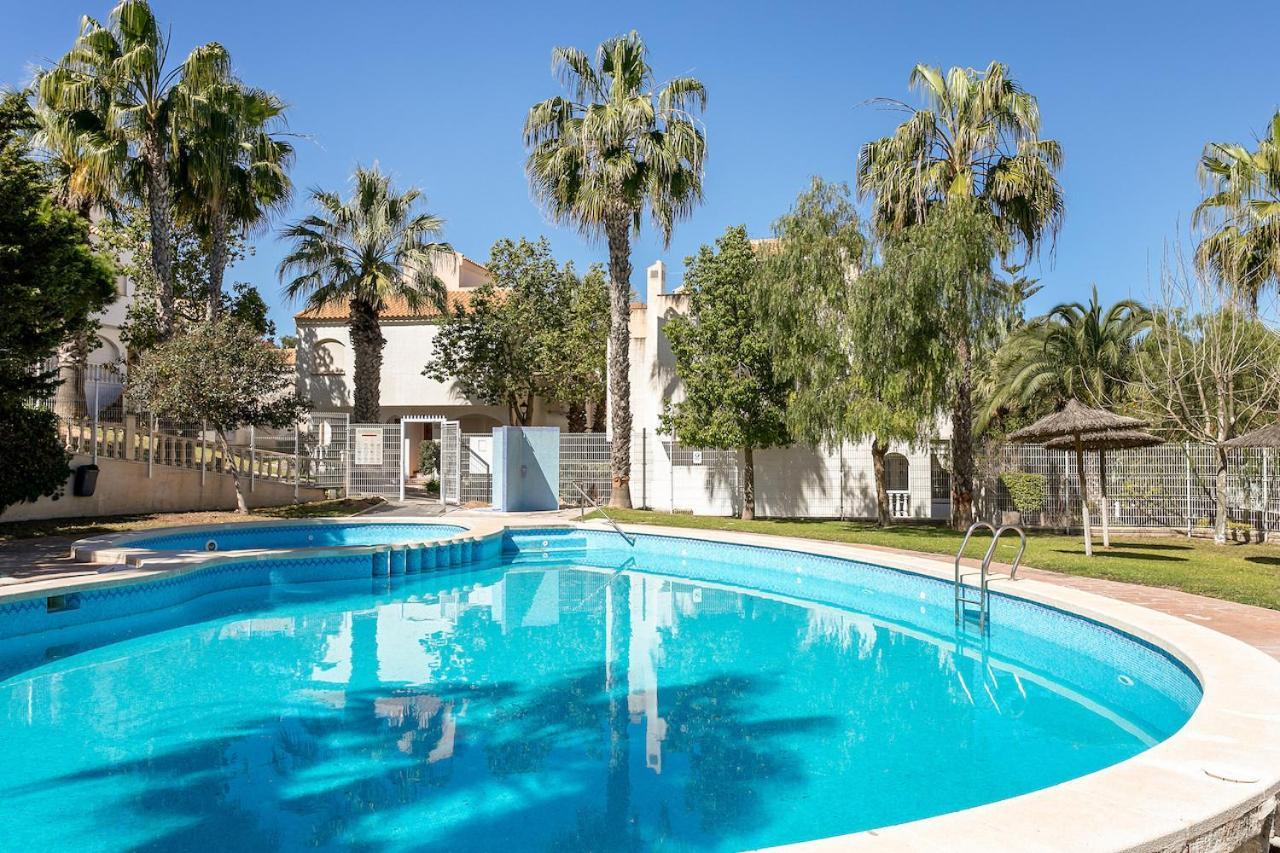 Bonita Casa En Urbanizacion Privada Muy Cerca Del Mar Y De Alicante Gran Alacant Eksteriør billede